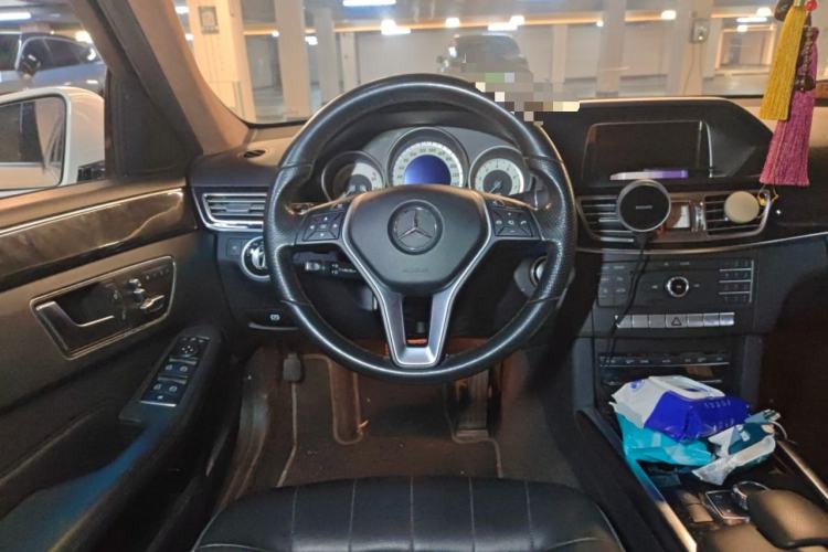 Used Mercedes-Benz E-Class 2015 E 260 L Sport & Fashion Model
