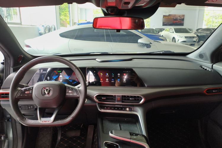 Used CHANGAN UNI-T 2020 1.5T Prestige Version Center Console