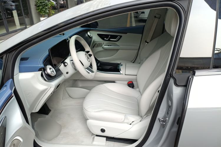 Used Mercedes-Benz EQE 2022 350 First Edition Special Version