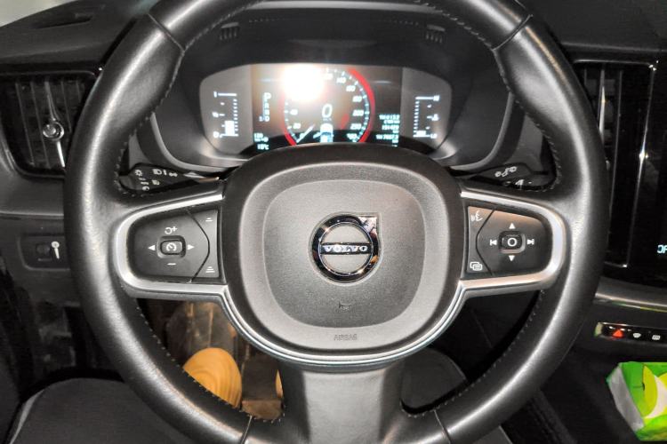 Used Volvo XC60 2019 T5 4x4 Smart Edition China V Standard