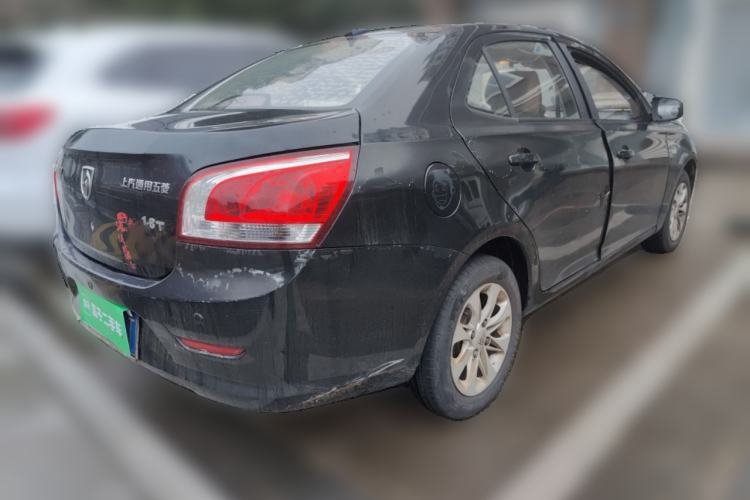 Used Baojun 630 2013 1.5L manual Entry-level trim
