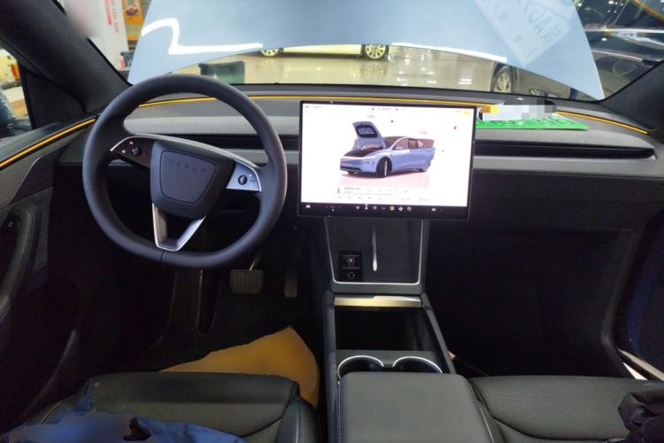 Used Tesla Model Y L 2025 Model Long-Range All-Wheel-Drive Version
