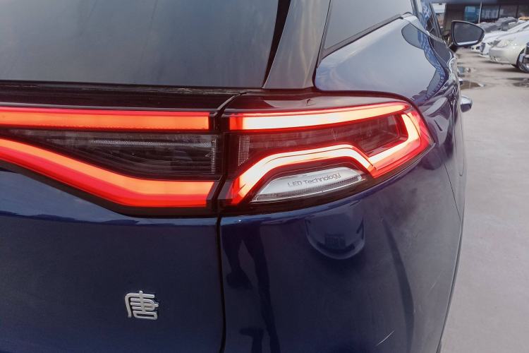 Used BYD Tang New Energy 2022 EV 730KM Luxury Model
