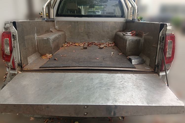 Used Great Wall Wingle 6 2017 2.0T Diesel Two-Wheel Drive Elite Version 4D20B
