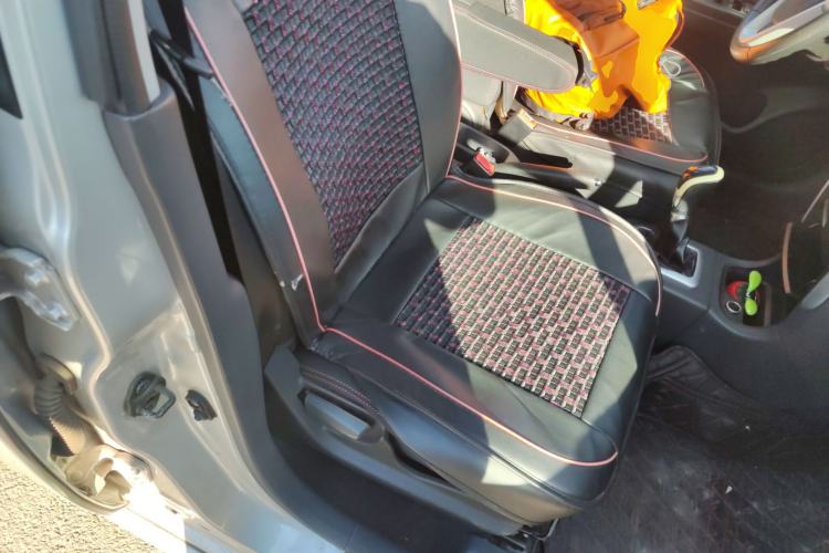 Used Suzuki Liana A6 2015 Hatchback 1.4L Manual Enjoyment Model
