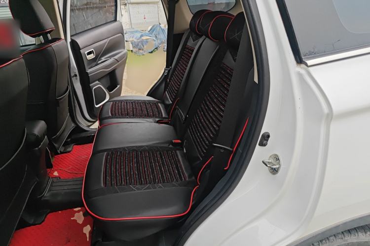 Used Mitsubishi Outlander 2018 2.0L Two-Wheel Drive Glory Edition 5 Seats