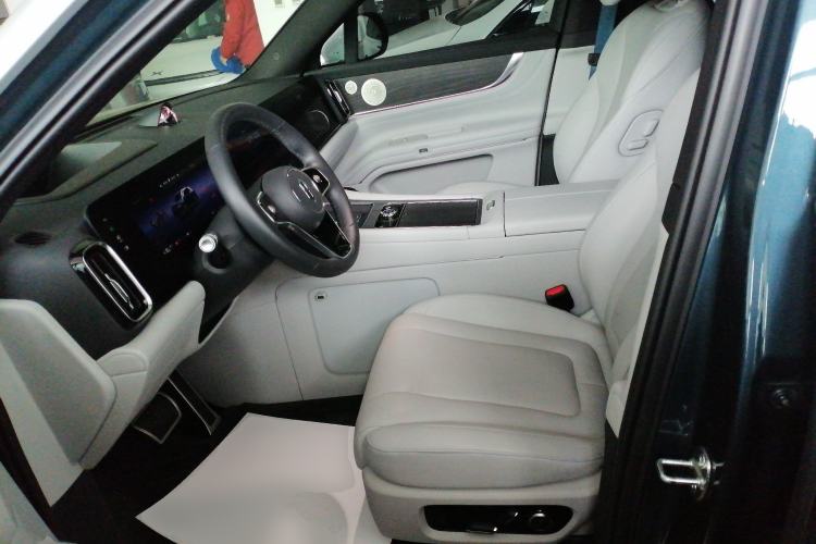 Used Hima AITO M9 2024 Range-Extended Max Edition 42 kWh 6-Seater Version Left Front Seat