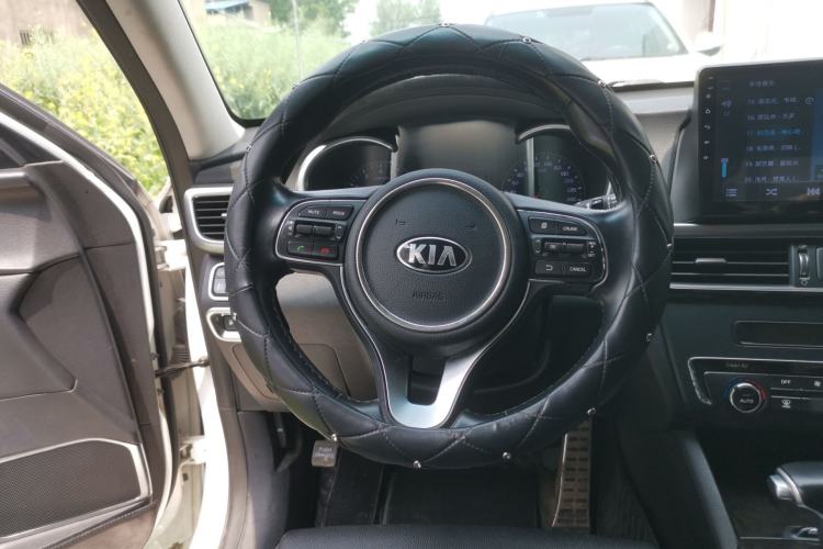 Used Kia K5 2016 2.0L Automatic LUX
