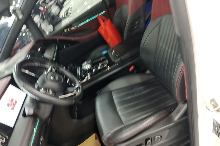 Used GAC Trumpchi M8 2023 Zongshi Series Dual-Motor Supreme Edition Left Front Seat