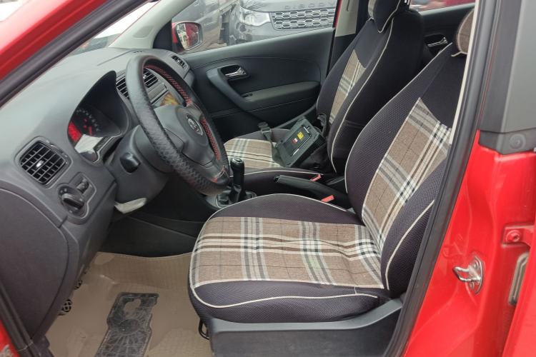 Used Volkswagen Polo 2013 1.4L Manual Fashion Edition Left Front Seat