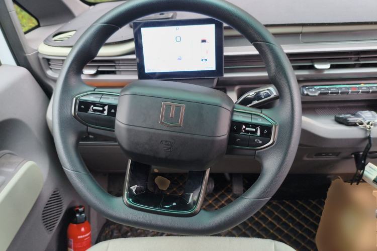 Used Farizon Xingxiang V 2025 Star Enjoy V7E Smart Edition Xuanwu 51.4 kWh Steering Wheel