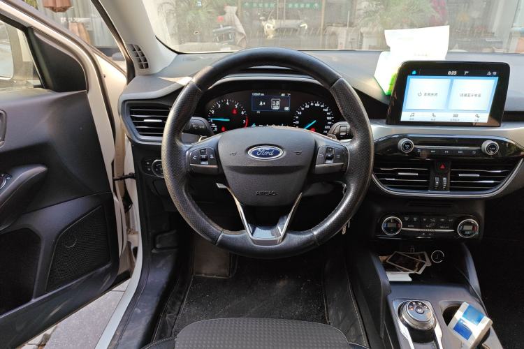 Used Ford Focus 2019 Sedan EcoBoost 180 Automatic Trend Edition
