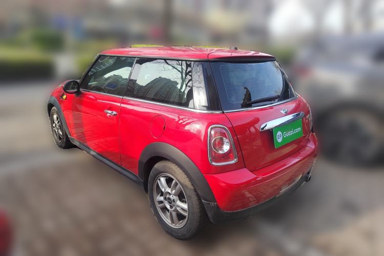 Used MINI 2011 1.6L ONE
