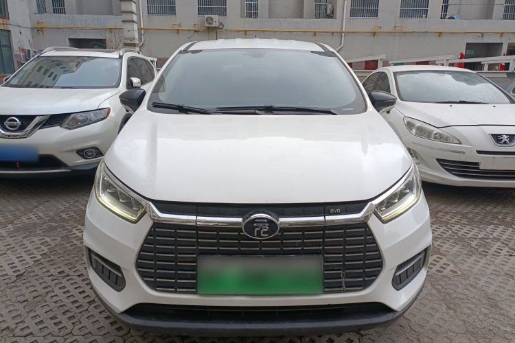 Used BYD Yuan New Energy 2019 EV535 Smart Connect Trendsetting Model
