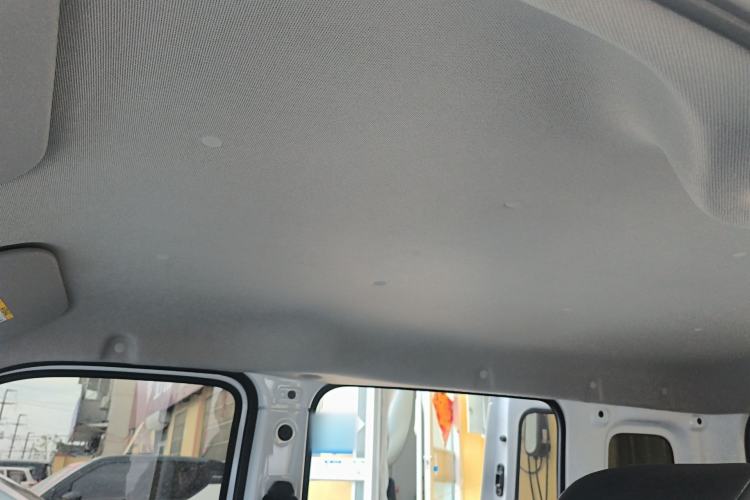 Used Wuling Zhiguang New Energy 2025 Model 305km Ambitious Edition Headliner