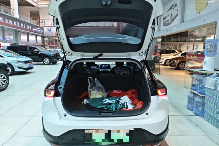 Used Chevrolet Menlo 2023 Starry Edition Trunk