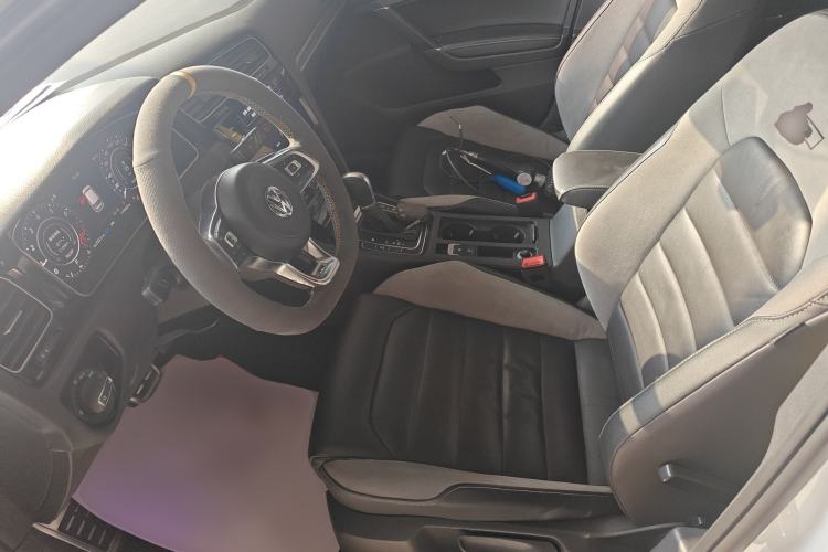 Used Volkswagen Golf 2020 280TSI DSG R-Line Version
