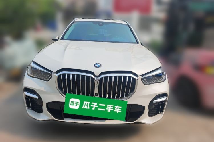 Used BMW X5 2022 xDrive 30Li Luxury M Sport Package
