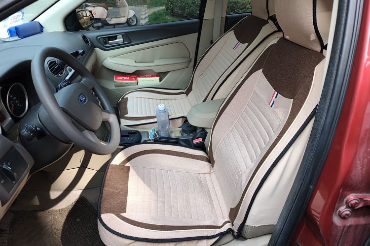 Used Ford Focus 2011 Sedan 1.8L Automatic Fashion Edition
