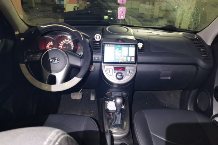 Used Kia Soul 2012 1.6L AT Premium Interior 2