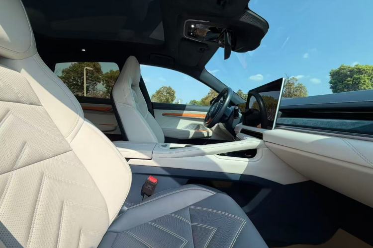 Used Zeekr 001 2021 Ultra-Long Range Single-Motor WE Edition Interior 3