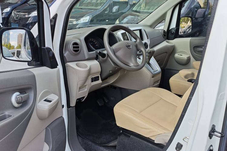 Used Nissan NV200 2016 Revised Version 1.6L CVT Luxury Edition