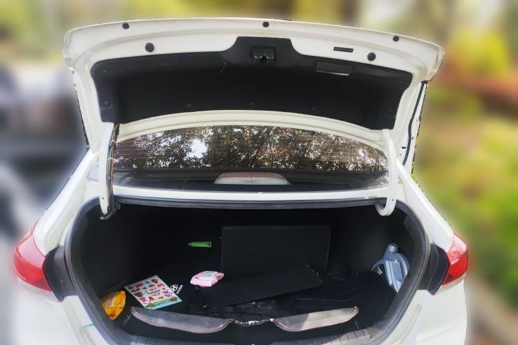 Used Hyundai Elantra (6th Generation / Lingdong) 2016 1.6L Automatic ZhiXuan – Elite Version Trunk