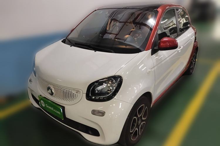 Used smart forfour 2016 0.9T 66 kW Pioneer Edition