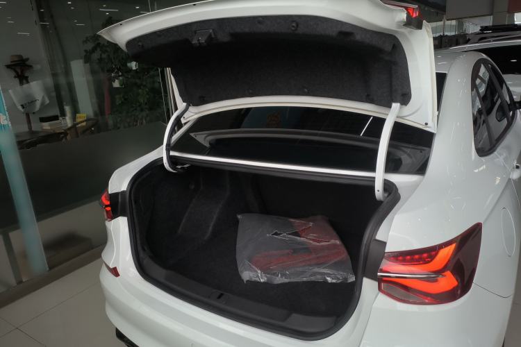 Used Chevrolet Monza 2022 Light Hybrid RS 330T Automatic Comfort Edition
