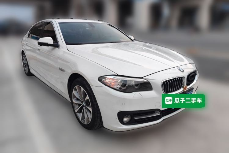 Used BMW 5 Series 2014 528Li Leading Model Front Right 45 Deg