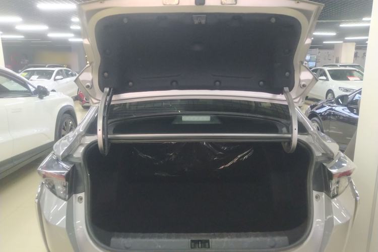 Used Dongfeng Aeolus Yixuan 2020 230T Automatic Cool Track Edition Trunk