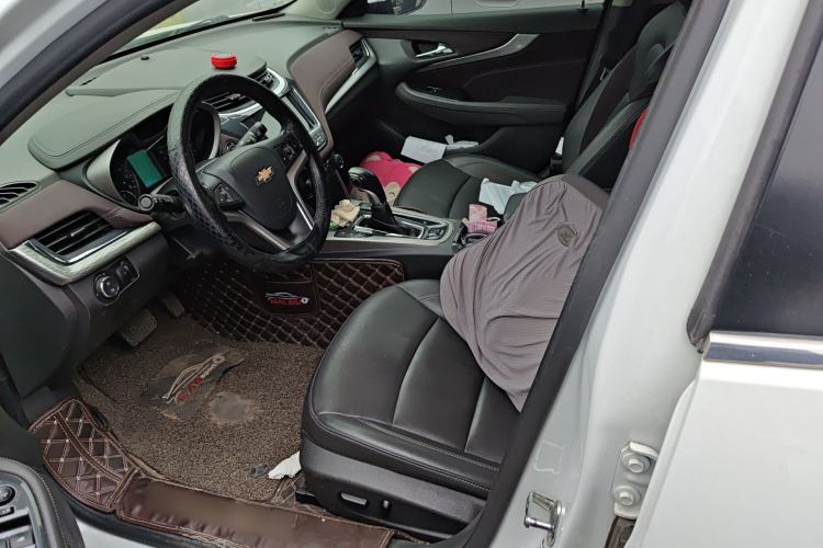 Used Chevrolet Malibu 2017 1.5T Automatic Luxury Edition Driver Seat