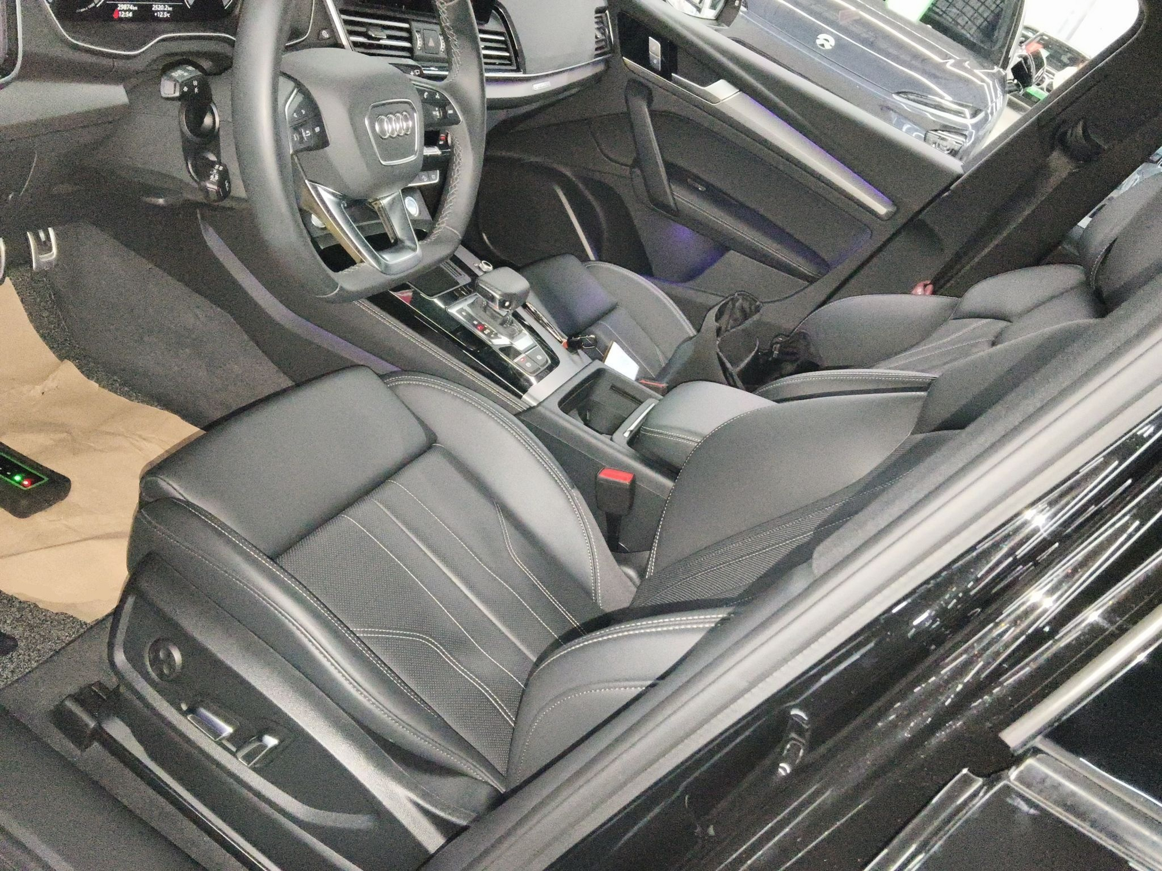 Interior delantero