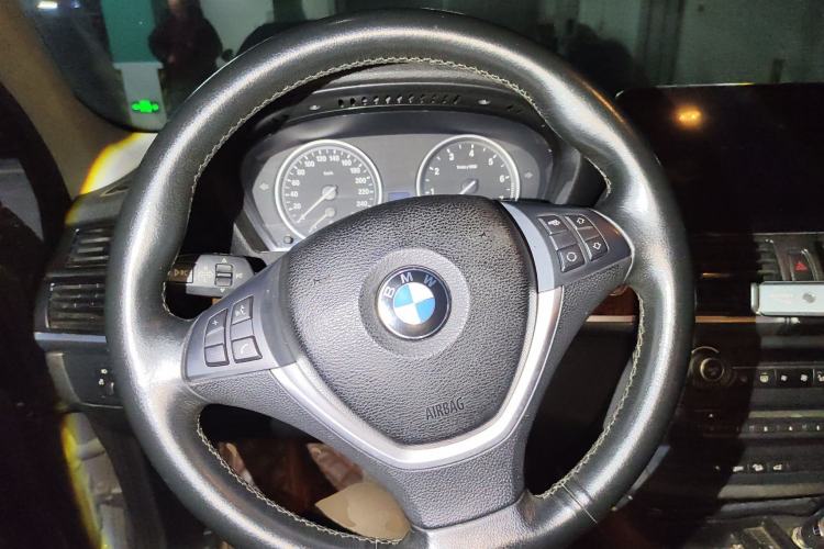 Used BMW X5 2011 xDrive35i Luxury Model
