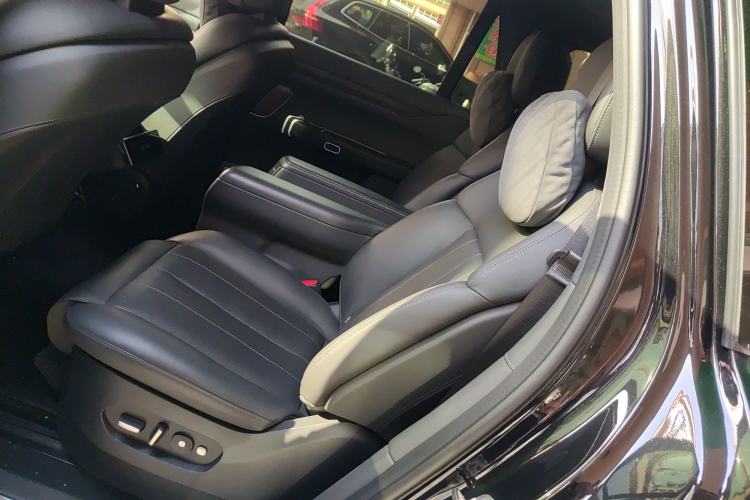 Used Nio ES8 2024 75 kWh Left Rear Seat