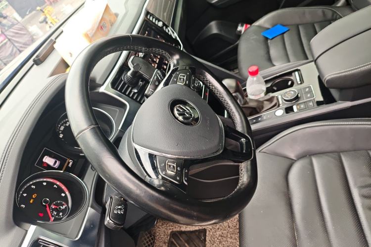 Used Volkswagen Teramont 2019 380TSI Four-Wheel Drive Luxury Version China VI Standard Steering Wheel