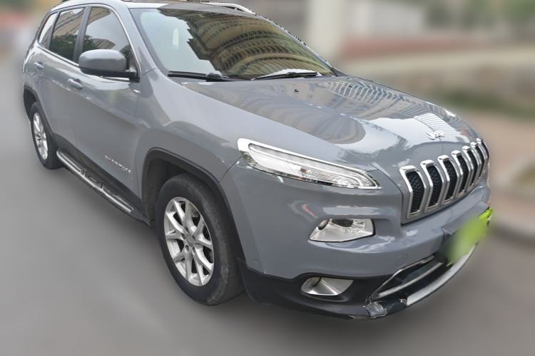 Used Jeep Cherokee 2016 2.4L Leading Edition
