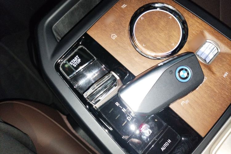 Used BMW iX 2023 xDrive40
