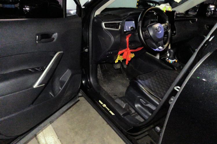 Used Toyota Corolla Cross 2023 Dual-Motor 2.0L Pioneer Edition Driver Seat