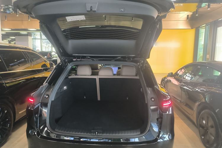 Used Li Auto Li Auto i6 2025 Model Two-Wheel-Drive Standard Type
