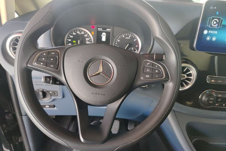 Used Mercedes-Benz Vito 2021 2.0T Elite Version 8 Seats Steering Wheel