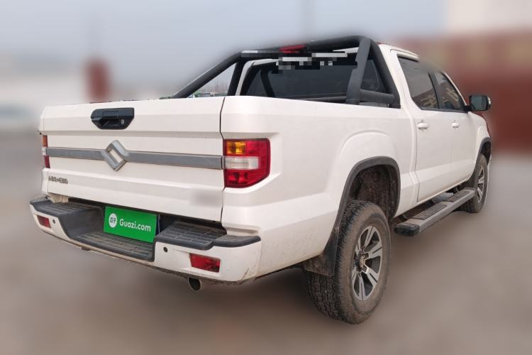 Used Huanghai N3 2019 2.4T Manual Two-Wheel Drive Sport Version China VI Standard 4K22D4T
