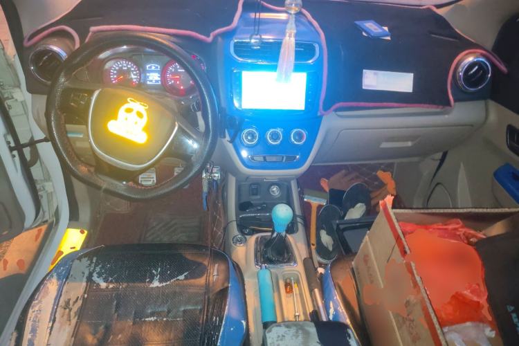 Used Jinbei 750 2016 1.5L Flagship Edition
