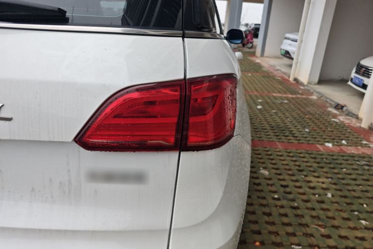 Used Haval H6 Coupe 2018 Blue Label 1.5T Automatic Two-Wheel Drive Ultra-Luxury Model Right Rear Taillight