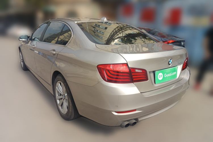 Used BMW 5 Series 2014 520Li Elegant Model Rear Left 45 Deg