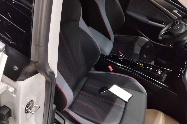 Used Volkswagen Lamando 2024 Lavida L 280TSI DSG Cool & Spicy Edition Right Front Seat