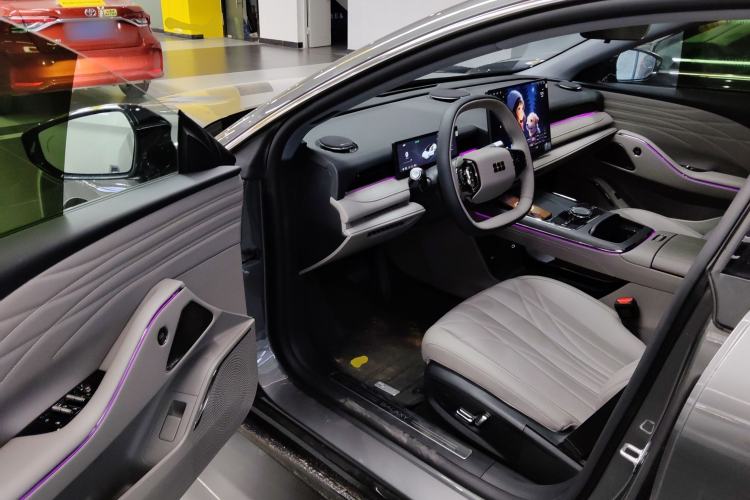 Used Geely Galaxy Galaxy 8 2025 130km EM-i Deluxe Edition