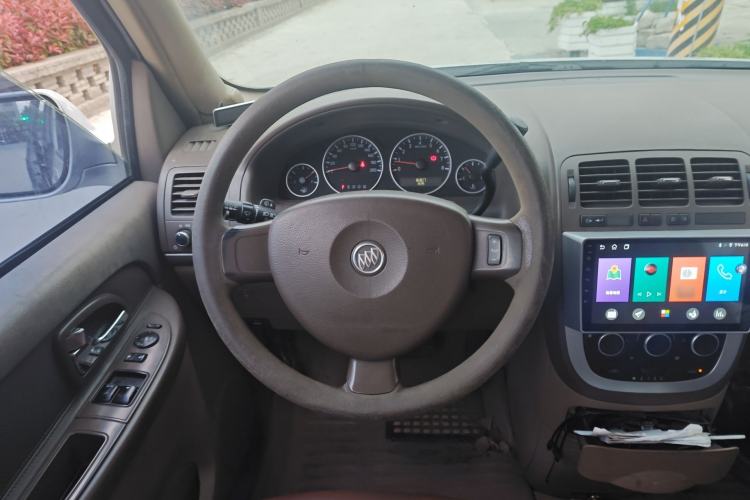 Used Buick GL8 2014 2.4L Classic Edition
