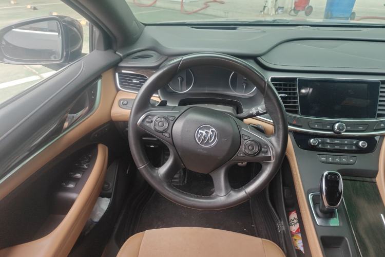 Used Buick LaCrosse 2016 28T Flagship Model

