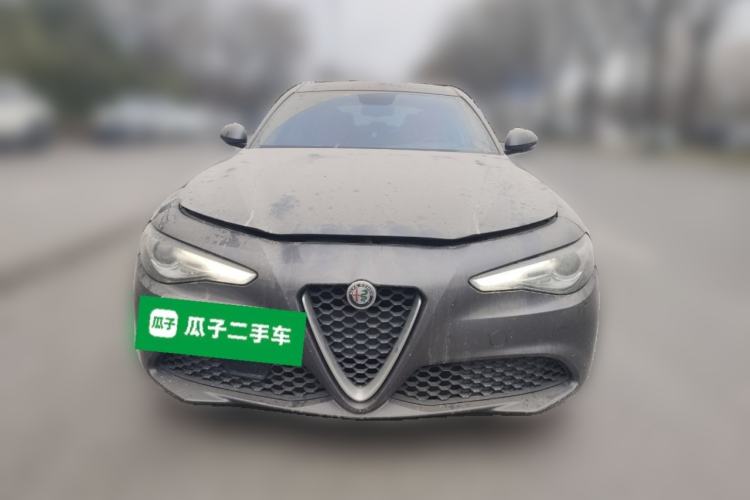 Used Alfa Romeo Giulia 2017 2.0T 280HP Luxury Edition Front
